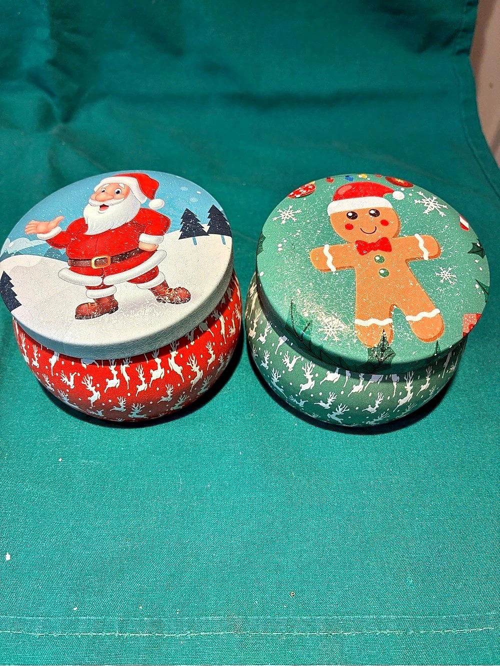 Christmas Cookie and Apple & Cinnamon scented candles Candle Tin Set Red & Green